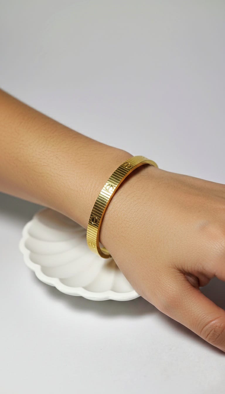 Bi-Takı | Çizgili Gold Kelepçe Bileklik